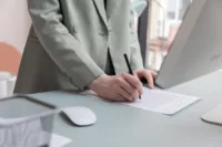 DECISIONES BRILLANTES. ESTRATEGIAS PARA ELEGIR CON ÉXITO (15 h) 100% on line